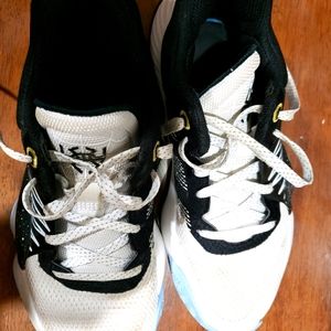 Adidas D.O.N. Issue #1